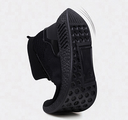 Men’s lightweight woven mesh shoes offering superior breathability