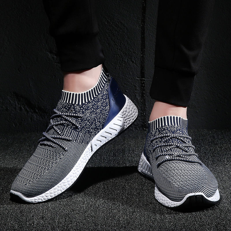Men’s Skechers knit shoe with exceptional stretch and a lightweight design