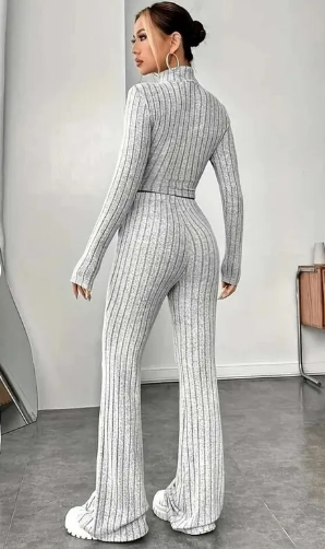 Women's two-piece set: long-sleeve blouse with round neck and high-waist pants