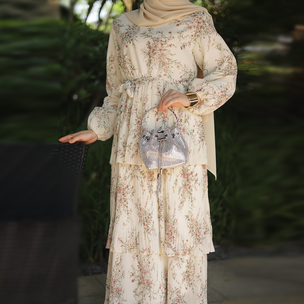 5ee1db3d-4fbb-4e63-8ca1-c70f568ca96d.jpg