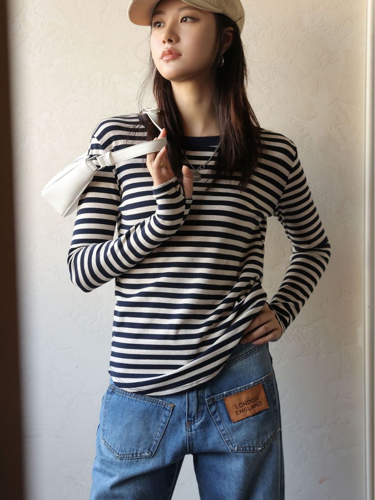 a9987b9a-1306-4c36-9735-120d5a7b9d40.jpg