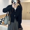 2562643d-6ee2-4ed4-a214-7c85826ef2cc.jpg