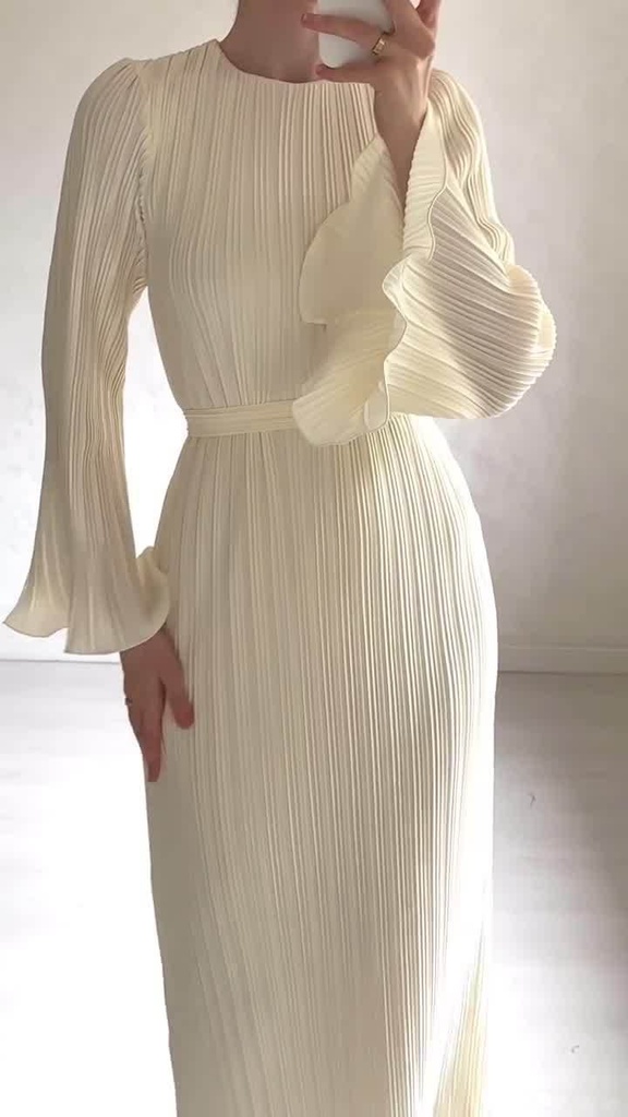 1738877001814642688.jpg
