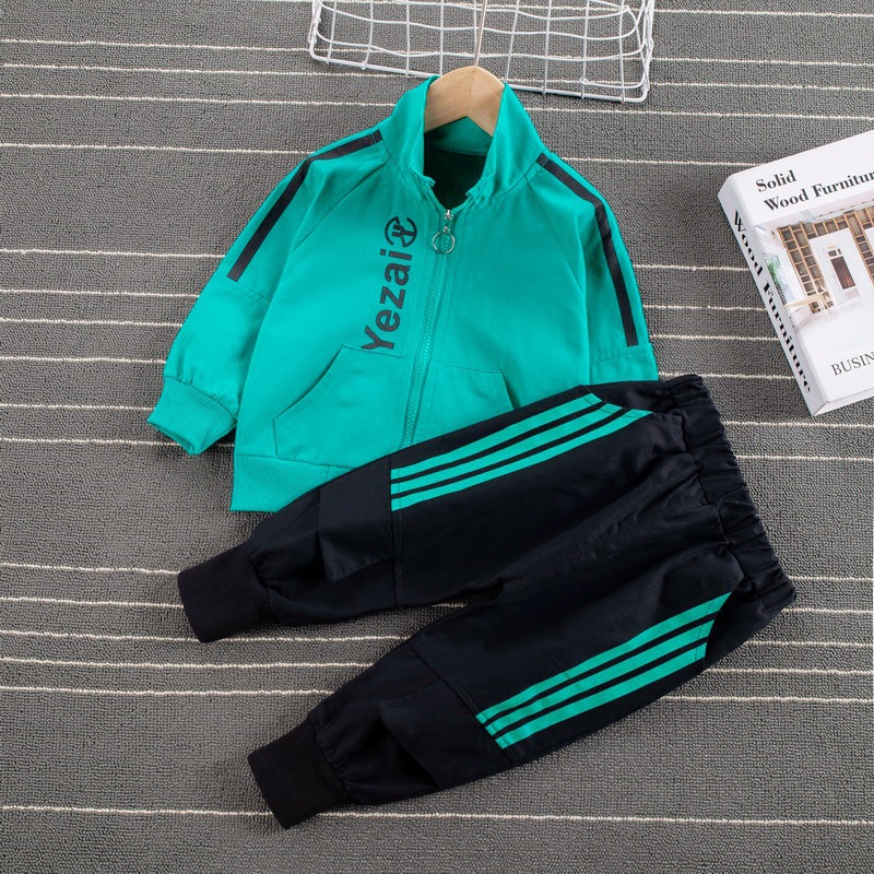 طقم رياضي للأطفال مكون من قطعتين مخطط يناسب الأولاد والرضع