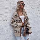 سترة محبوكة بأكمام طويلة وفتحة رقبة على شكل V بنمط أمريكي وأوروبي.