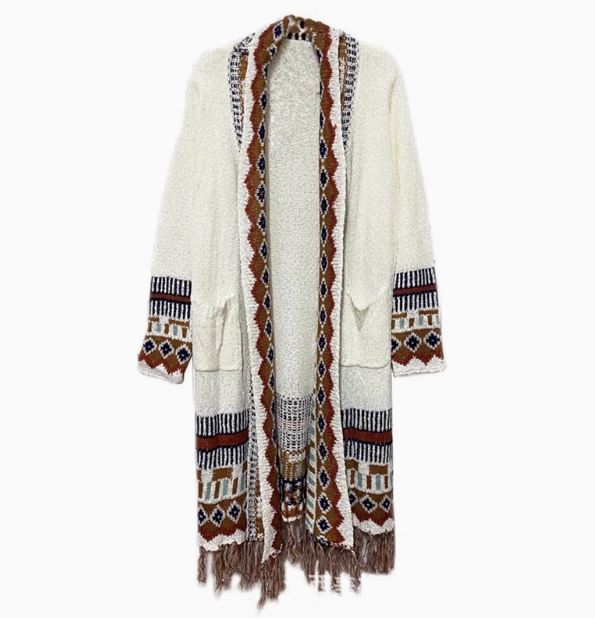 جاكيت محبوك فضفاض بطول متوسط.