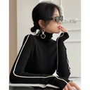 كنزة نسائية بسماكة إضافية لفصلي الخريف والشتاء بتصميم نحيف.