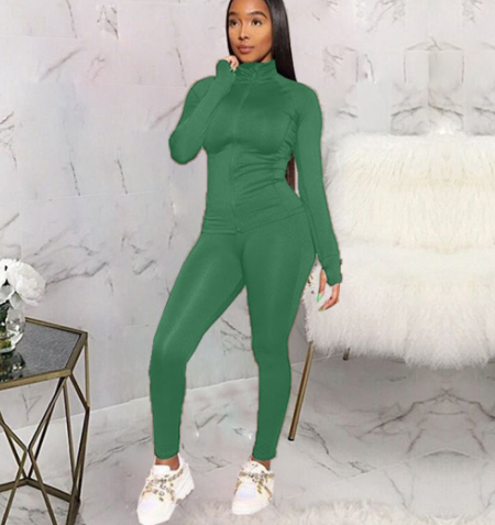 بدلة رياضية كاجوال بتصميم عصري مناسب لفصل الخريف