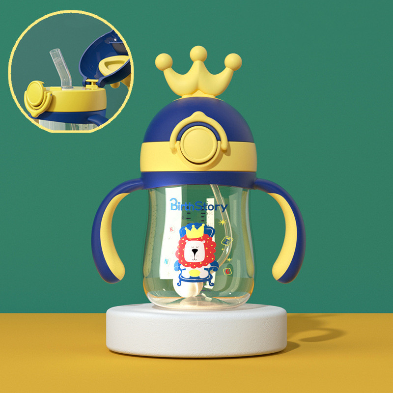 كوب شرب للأطفال على شكل كرتوني بسعة كبيرة
