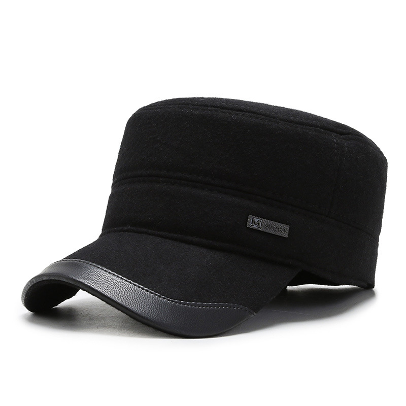 New winter hat for men with an elegant and modern design, featuring a thick lining for warmth and comfort 