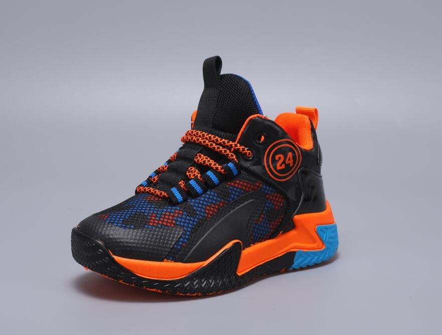 أحذية رياضية جديدة للأولاد في فصل الخريف مقاومة للانزلاق