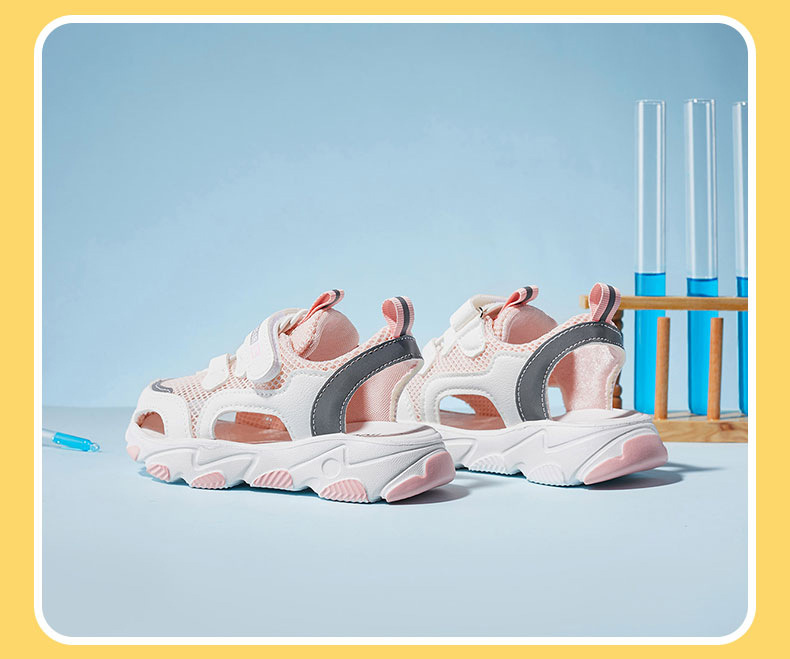 صنادل أطفال للأولاد بتصميم كاجوال مناسب للشاطئ