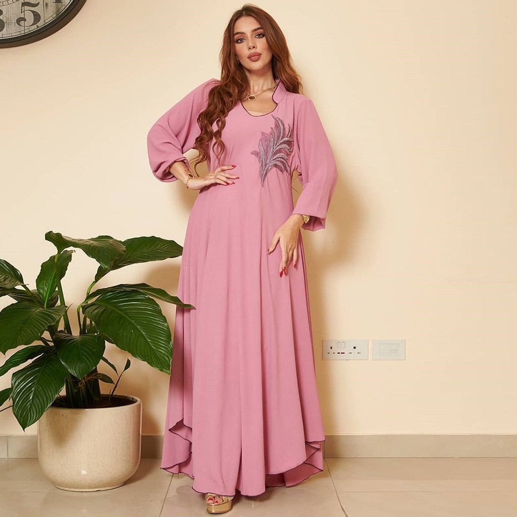 Elegant Loose Abaya Dress with Long Sleeves and Chest Embroidery 