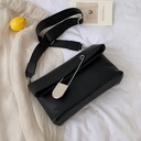 Korean-inspired shoulder bag – Versatile and stylish with a unique and distinctive design