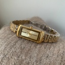 Elegant Classic Gold Women's Watch with Steel Strap