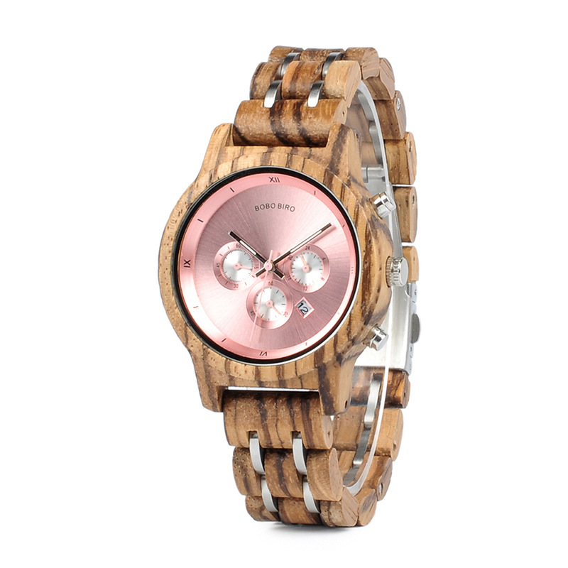 A stylish and modern watch that blends elegance with casual appeal
