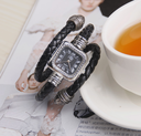ساعة كوارتز مع سوار على بتصميم أنيق