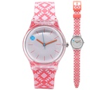 Elegant and Attractive Quartz Watch in Various Colors