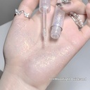 Liquid eyeshadow with a dazzling shimmer and pearlescent effect, giving your eyes a long-lasting, enchanting glow 