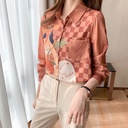 Elegant Women's Shirt with Artistic Print and a Modern Satin Touch