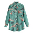 Casual loose-fit shirt with a modern design inspired by European and American style, combining elegance and comfort for a distinctive everyday look
