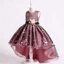 Girls' sleeveless princess dress with an elegant design and a modern touch that reflects a unique personality and charming look