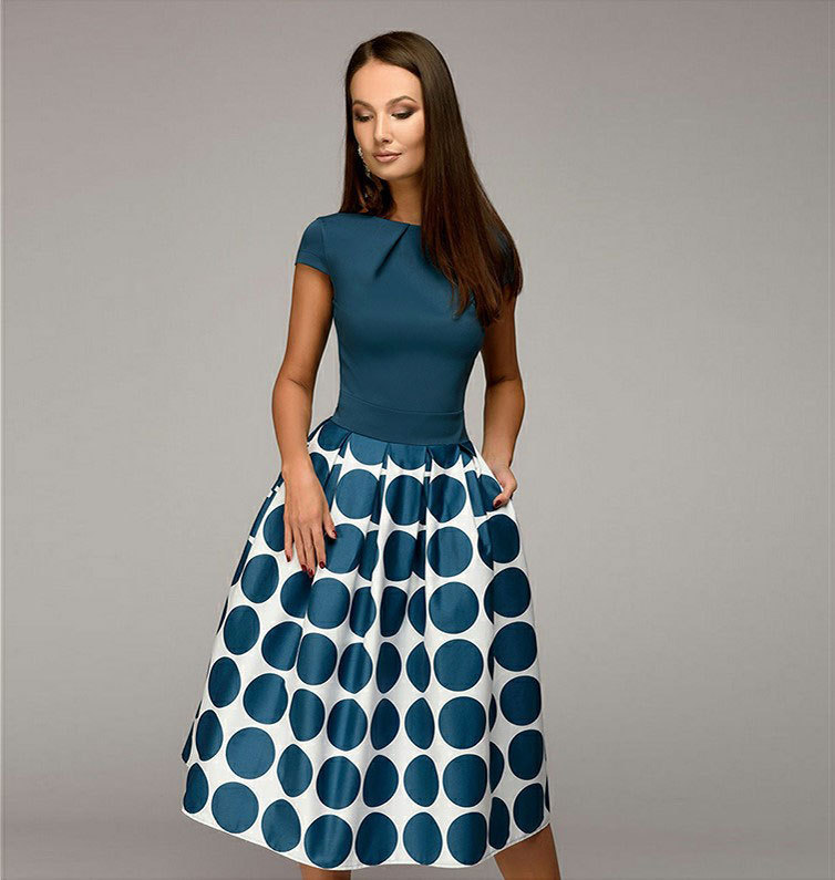 An elegant dress with a unique design and harmonious details that gives you a striking and feminine look