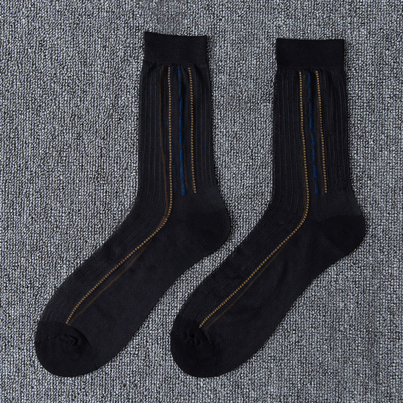 Thin Jacquard Socks with Pansy Design and Loose Top