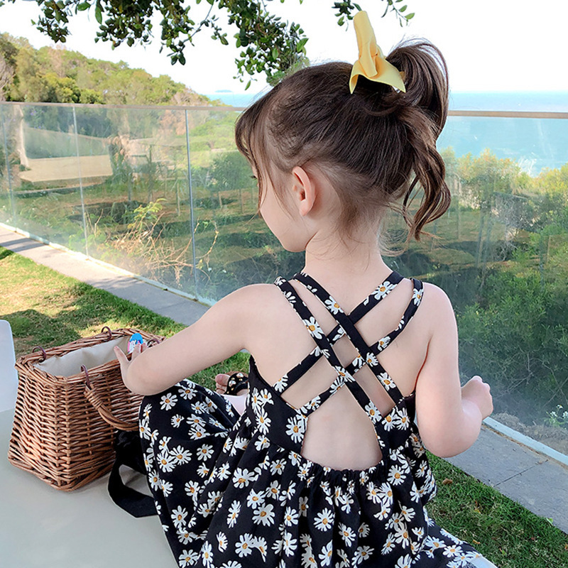 Girls' Princess Strap Dress – Made of chiffon with a soft and elegant daisy floral design