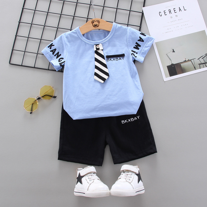 Two-piece set including a short-sleeve blouse