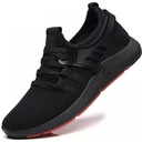 Men's athletic shoes made of breathable fabric with a comfortable and modern design