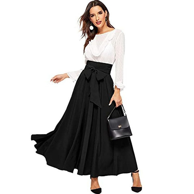 Modest-style skirt with a high waist and back zipper, offering an elegant feminine look. Features a front lace-up detail that adds a modern and stylish touch
