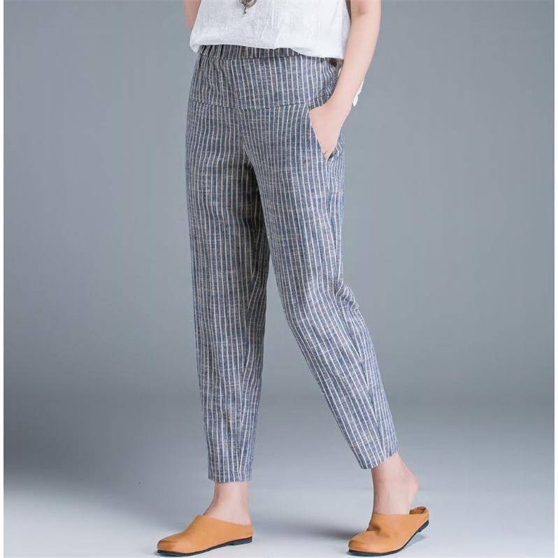 Casual striped pants with a stylish turnip (tapered) design