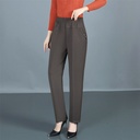 Straight-cut pants with an elegant design, suitable for both casual and formal looks