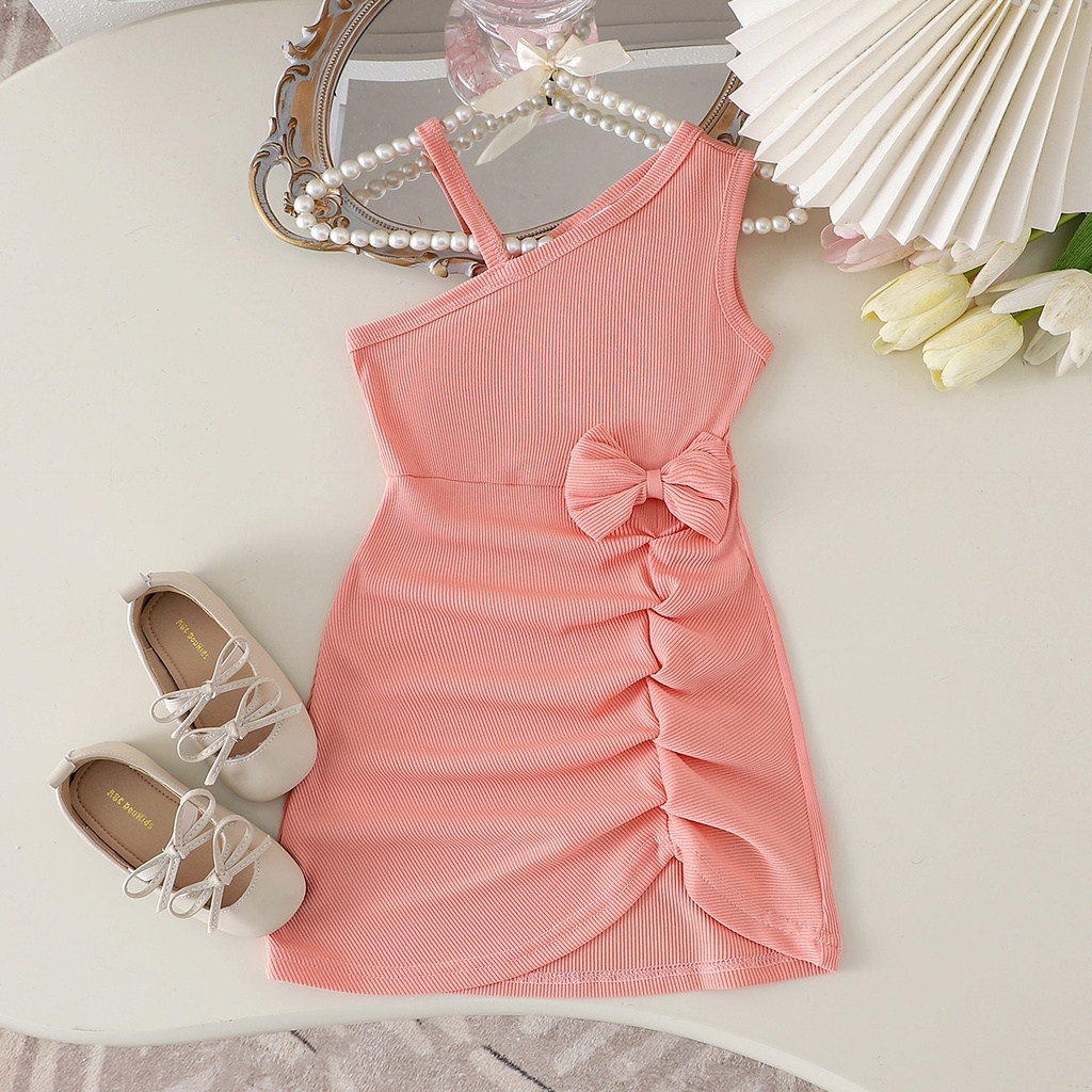 Summer girls' dress with elegant straps for a soft and charming look
