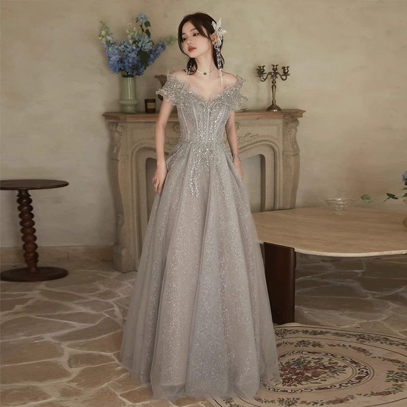 Elegant dress with a luxurious French touch, offering a refined feel and a distinguished presence