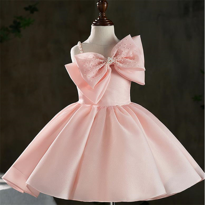 Luxurious pink girls’ dress in European style