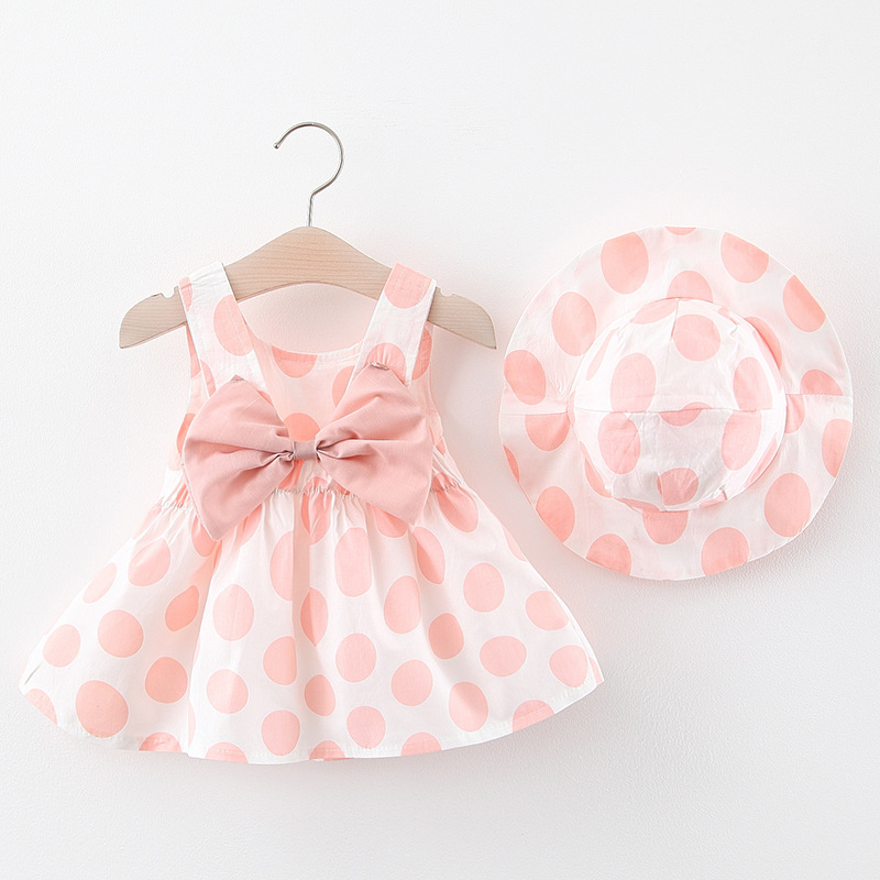 Girls’ dress and hat set, decorated with large strawberry and floral prints