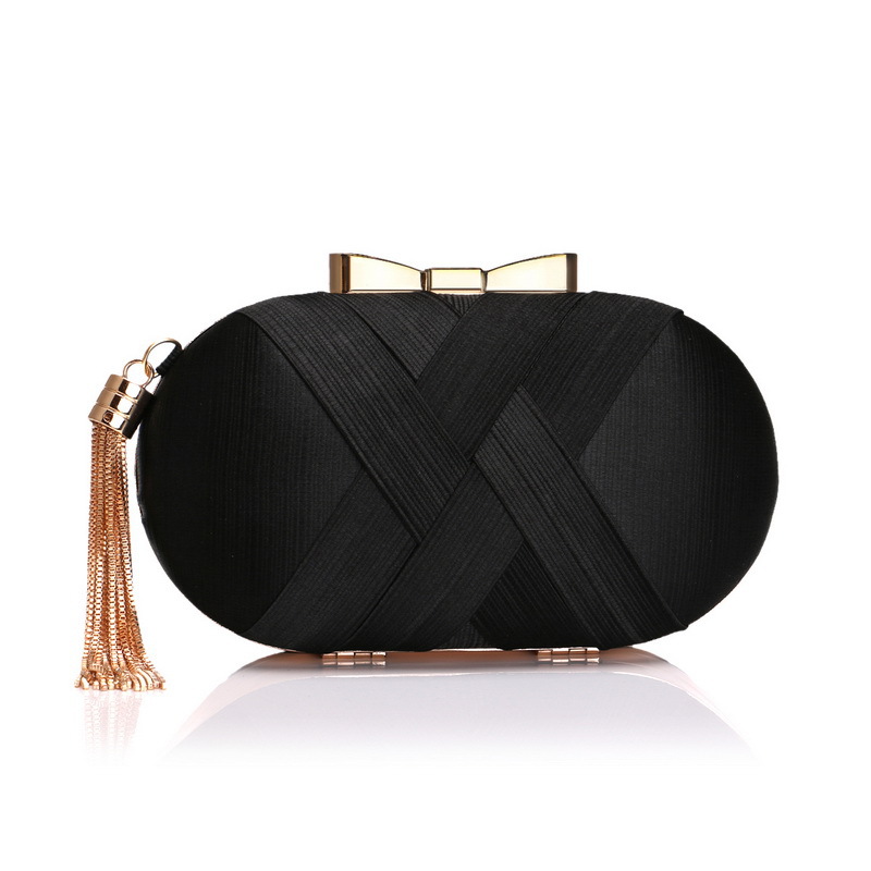 Tassel evening bag with an elegant European and American design