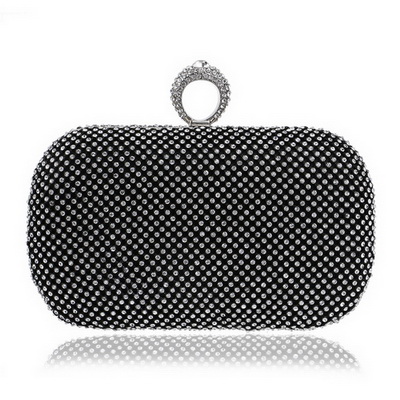 Diamond-studded evening clutch bag with an elegant shoulder chain