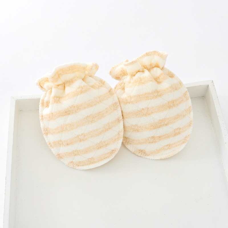 Newborn protective warm cotton anti-scratch gloves with clips