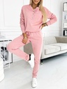 Women’s Casual Outfit with Long Sleeves and Half Buttons