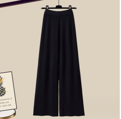 طقم نسائي من 3 قطع: سويتر محبوك مع قميص وبنطال واسع الأرجل  