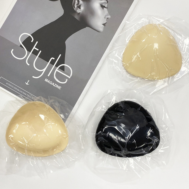 Double-sided adhesive seamless breast pads for women, soft and invisible for a natural and comfortable fit