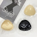 وسادات صدر نسائية لاصقة مزدوجة الجهة، ناعمة وغير مرئية، تمنح مظهراً طبيعياً ودعماً مريحاً