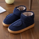 Warm girls’ winter boots with a wide opening and non-slip rubber sole