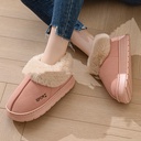 Soft women's shoes lined with faux fur and featuring a thick, non-slip sole