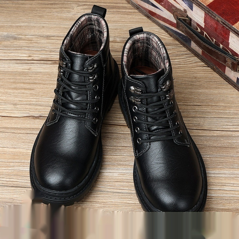 Men’s genuine leather boots with a casual mid-cut design, non-slip and durable