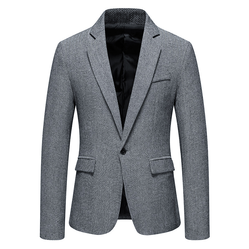 Thick casual jacket with a practical design