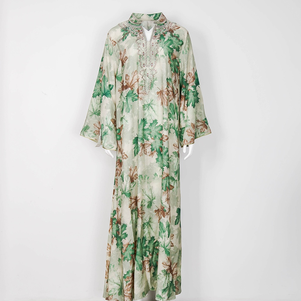 Elegant embroidered Islamic abaya